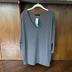 Laila Jayde Gray 3/4 Sleeve Dolman Knit Top